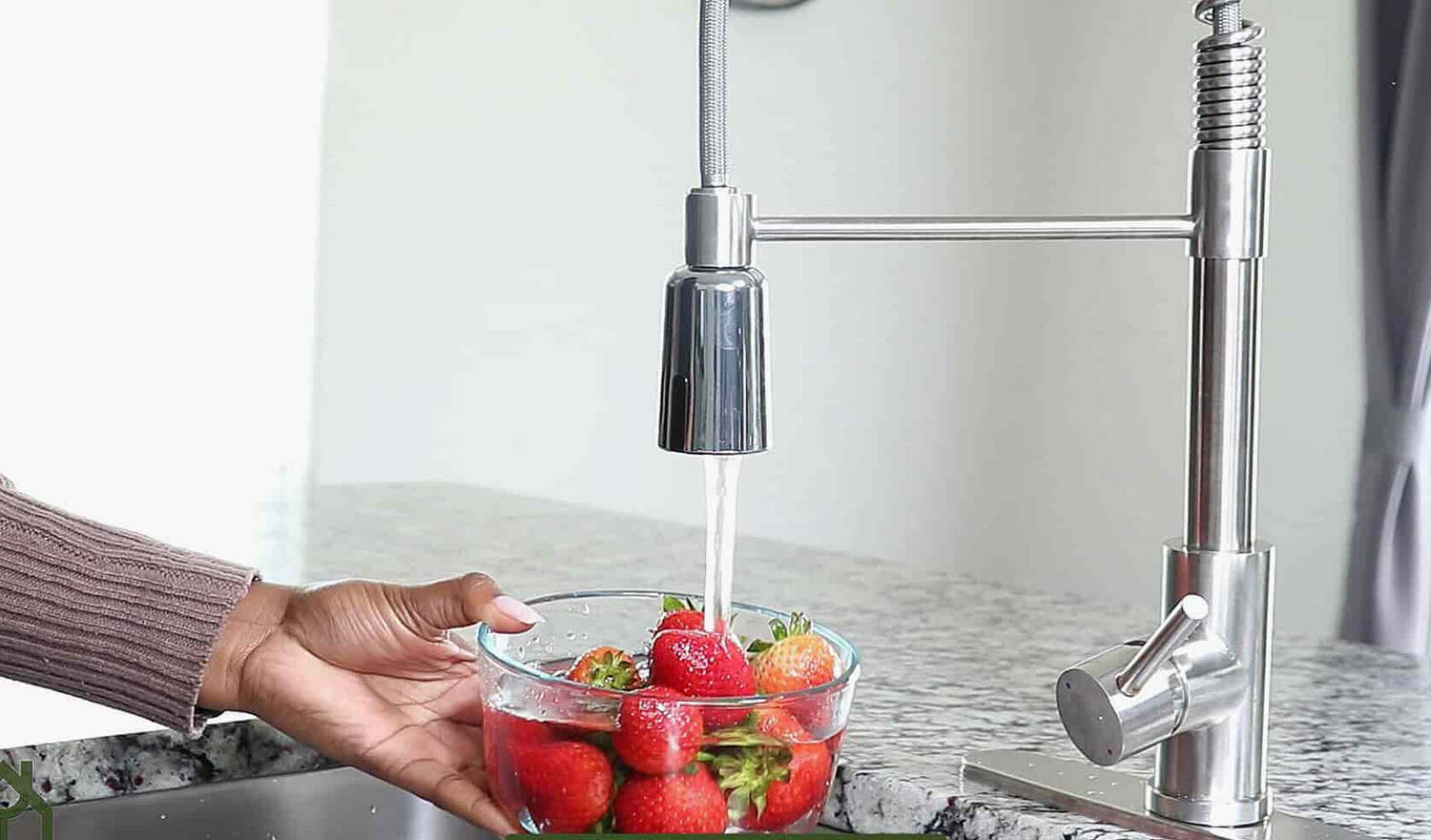 Fluire 2.0 sensor kitchen faucet head